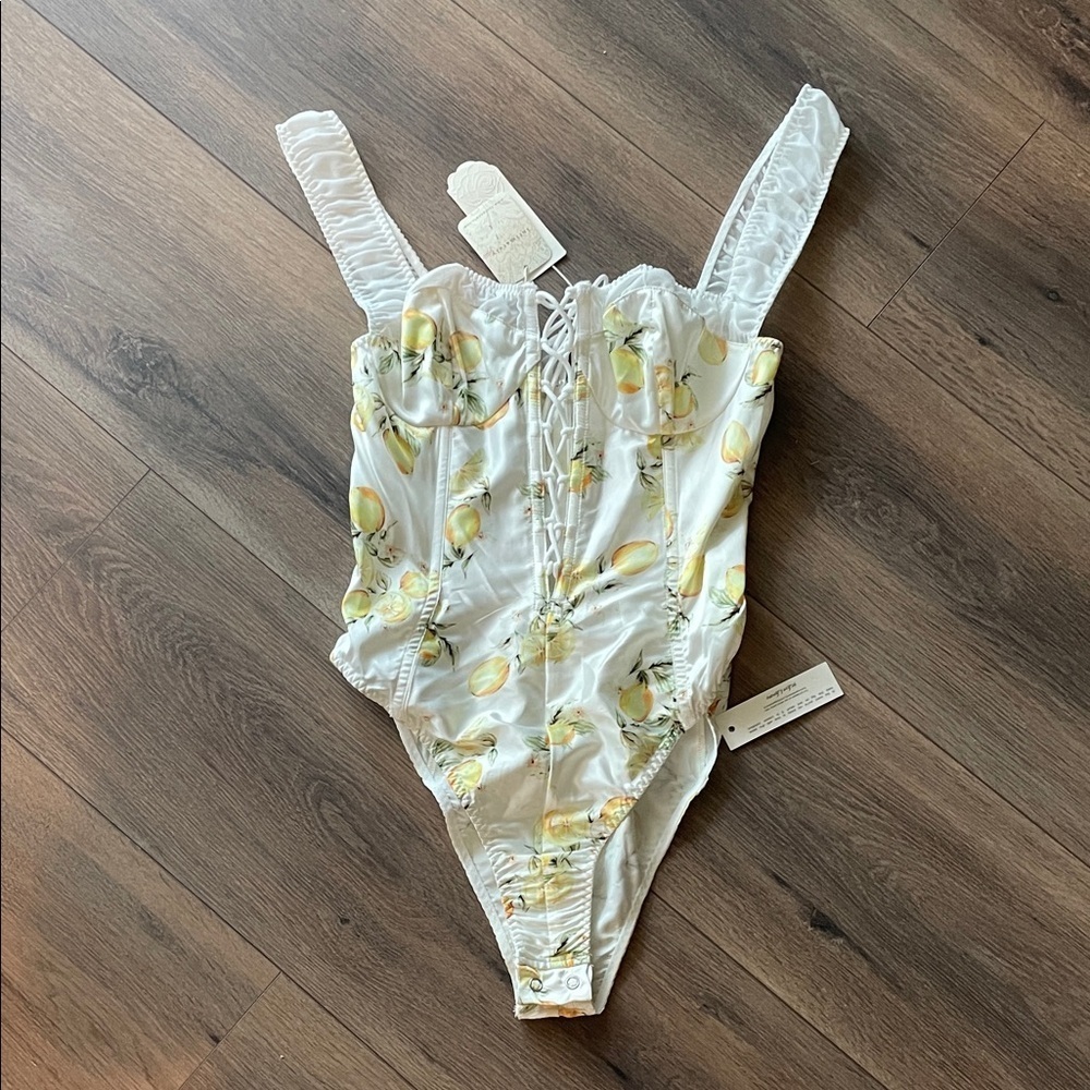 For Love & Lemons White Lemon-Print Lace-Up Bodysuit - Picture 4 of 7